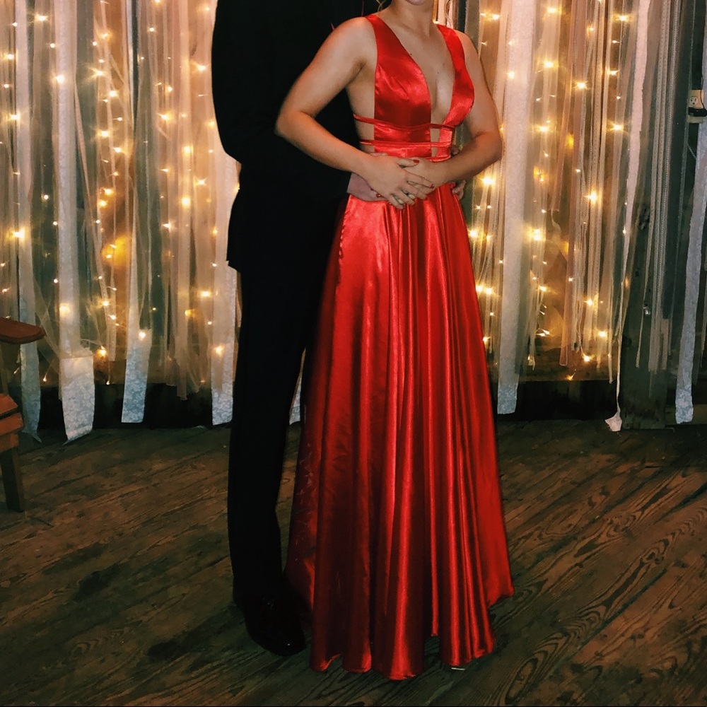 Hebeos Prom Dress